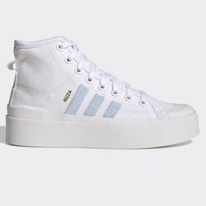 Adidas Nizza Bonega mid high top sneakers White with blue strips Size 91/2 used